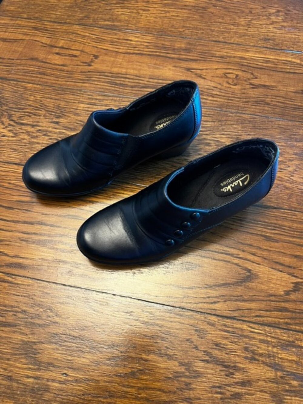 New Women's Clarks Bendables Leather Loafer Shoe, Size 7.5, Black, So Cute!!!